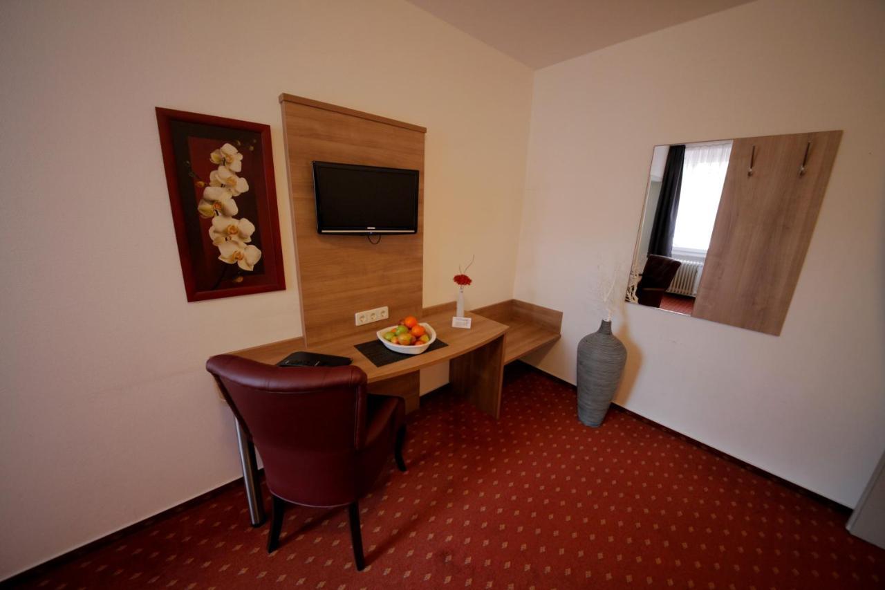 Parkhotel Villingen Und Boardingzimmer Esterno foto